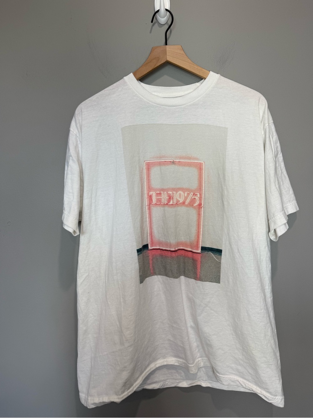 The 1975 2017 World Tour T Shirt XL I Like It When You Sleep Concert Tee